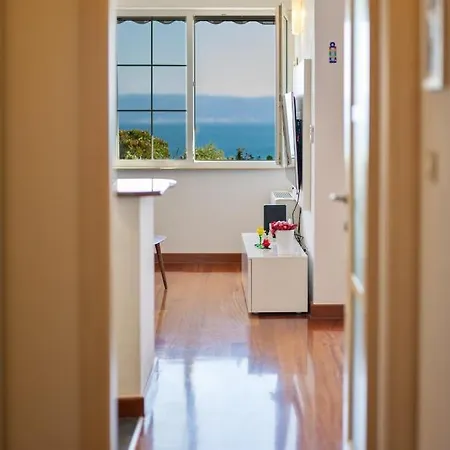 Helios Znjan - Terrace - Free Parking Otel