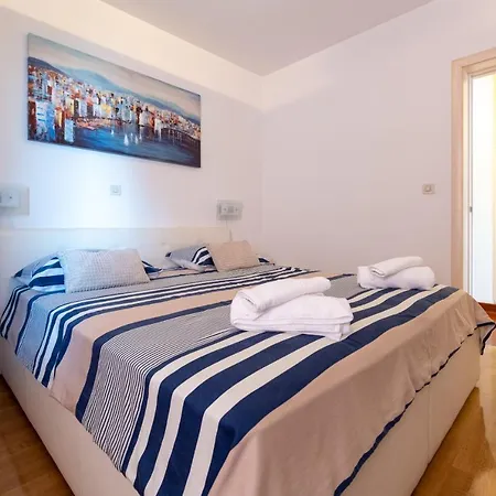 Hotel Helios Znjan - Terrace - Free Parking